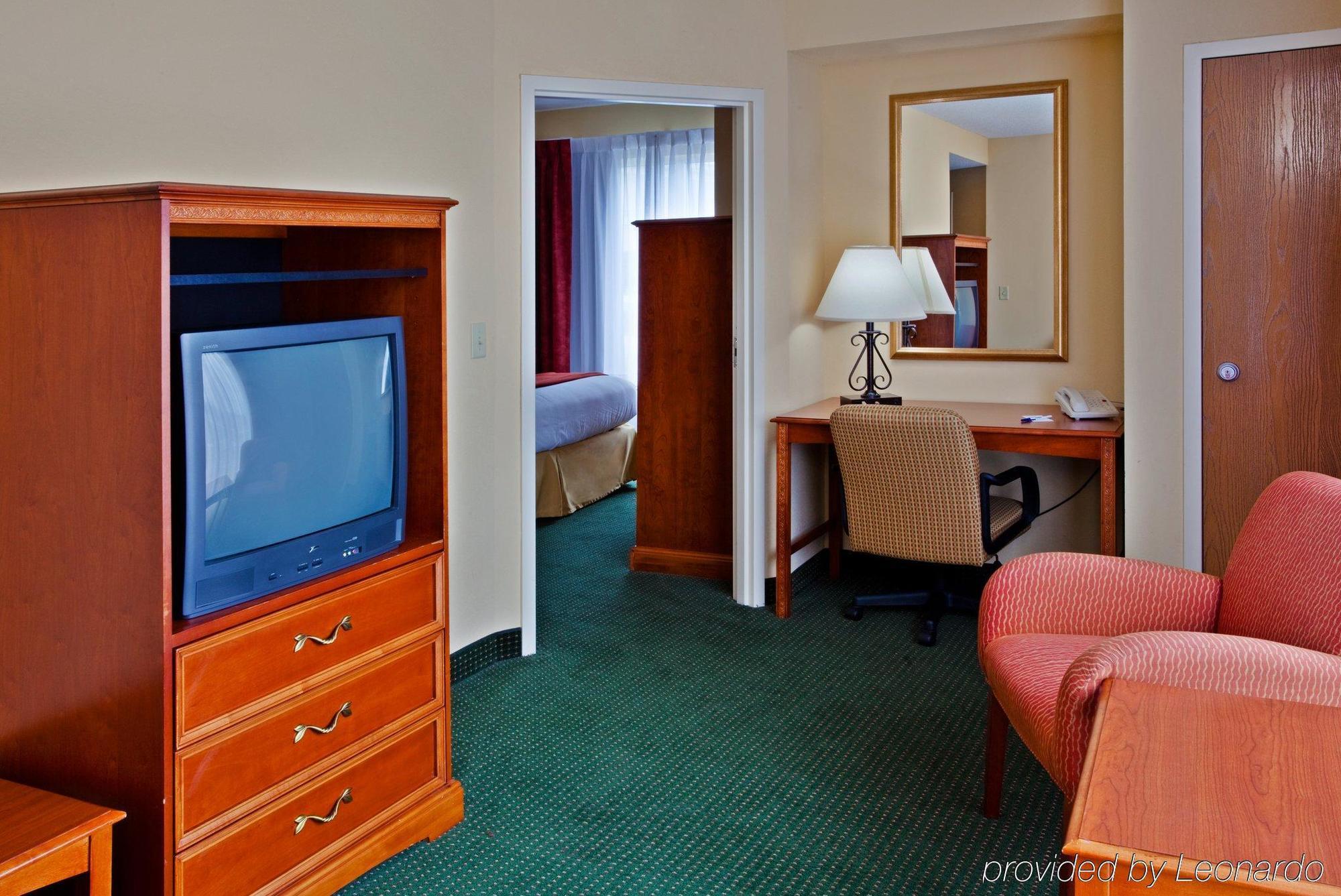 Holiday Inn Express Hotel & Suites Brooksville West, An Ihg Hotel Zimmer foto